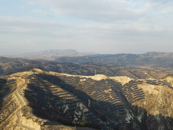 全球足迹 | “山地光谷”！阳光能源助力山西忻州5万千瓦光伏项目全容量并网发电